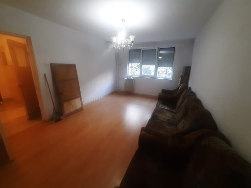 Drumul Taberei, Piata Valea Ialomitei,