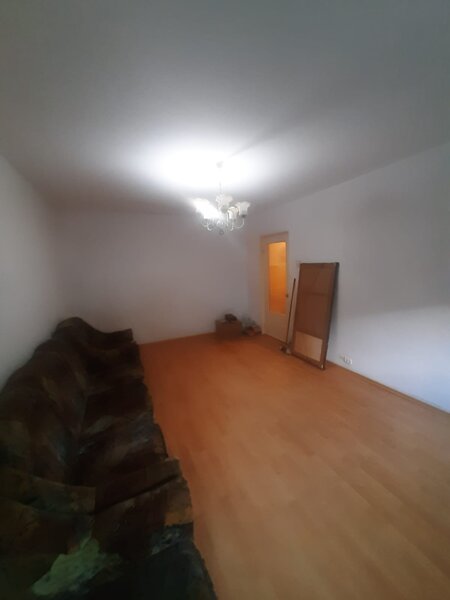 Drumul Taberei, Piata Valea Ialomitei,