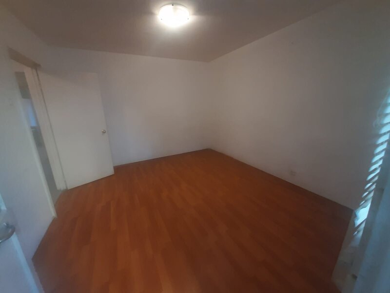 Drumul Taberei, Piata Valea Ialomitei,