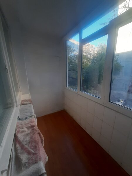 Drumul Taberei, Piata Valea Ialomitei,