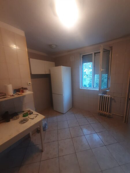 Drumul Taberei, Piata Valea Ialomitei,